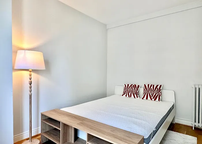 Spacious Near Montparnasse Bausset 6th